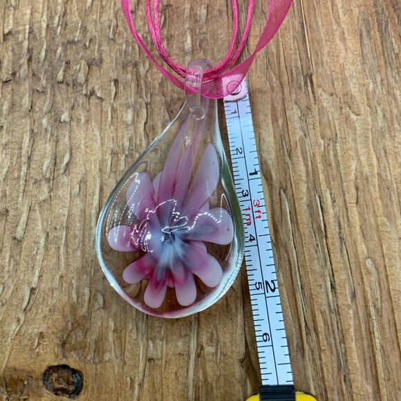 Murano Style Glass Pink Floral Flower Teardrop Pendant Ribbon Necklace - Picture 4 of 7